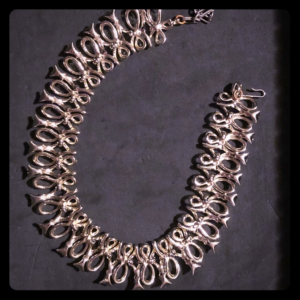 Vintage Lisner necklace